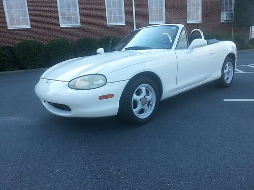 1999 mazda miata  convertible 2-door 1.8l