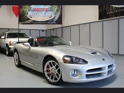 Srt 10 manual convertible 8.3l v10 silver black leather limited warranty finance