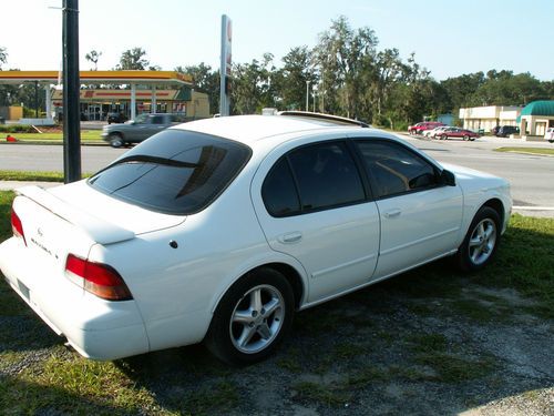 1997 Nissan Maxima GXE Sedan 4-Door 3.0L, US $3,200.00, image 2