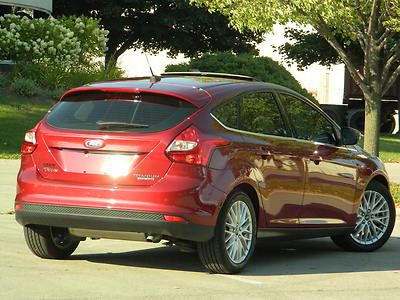 2013 Ford Focus Titanium pkge selfpark Navi Sync Sunroof Htd Seats Backup Camera, US $16,900.00, image 34