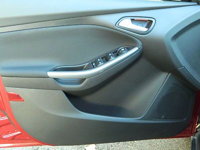 2013 Ford Focus Titanium pkge selfpark Navi Sync Sunroof Htd Seats Backup Camera, US $16,900.00, image 41