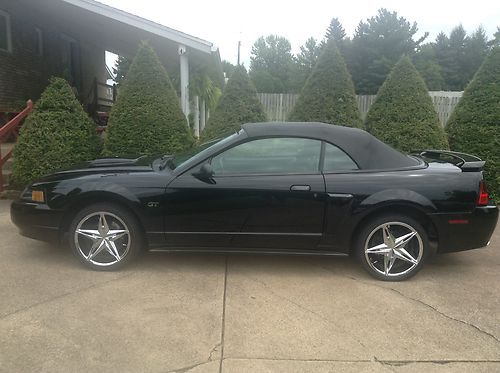 Ford mustang gt convertible low miles performance upgrades-gorgeous