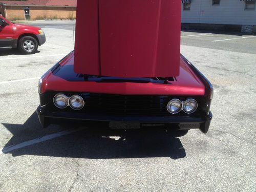 1965 lincoln continental base 7.0l custom painted with 22's wheels