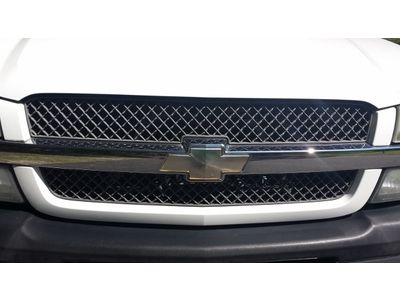 ((Chevy Silverado clean mint truck cold a/c ext cab low miles 79k drives great)), image 15