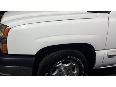 ((Chevy Silverado clean mint truck cold a/c ext cab low miles 79k drives great)), image 18