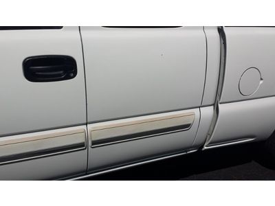 ((Chevy Silverado clean mint truck cold a/c ext cab low miles 79k drives great)), image 21