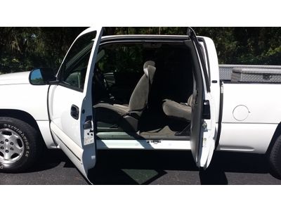 ((Chevy Silverado clean mint truck cold a/c ext cab low miles 79k drives great)), image 26