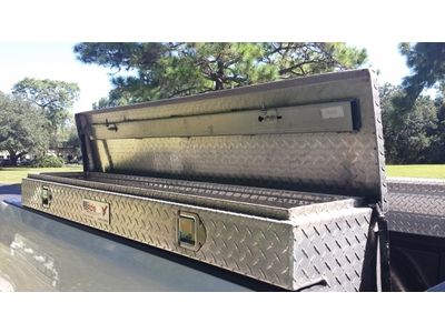 ((Chevy Silverado clean mint truck cold a/c ext cab low miles 79k drives great)), image 37