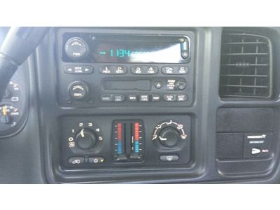 ((Chevy Silverado clean mint truck cold a/c ext cab low miles 79k drives great)), image 69