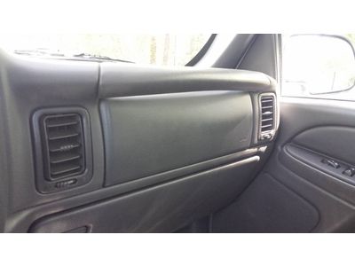 ((Chevy Silverado clean mint truck cold a/c ext cab low miles 79k drives great)), image 72