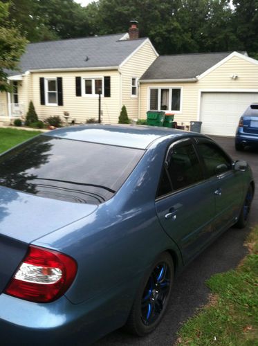 2004 camry le 4cyl auto blue like new