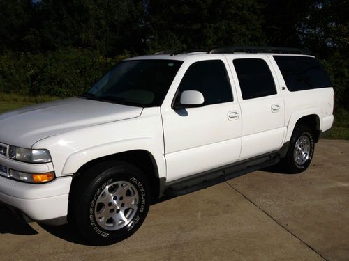 2004 Chevrolet Suburban 1500 Z71 Sport Utility 4Dr 5.3L, Sunroof, Rear DVD NR, image 13
