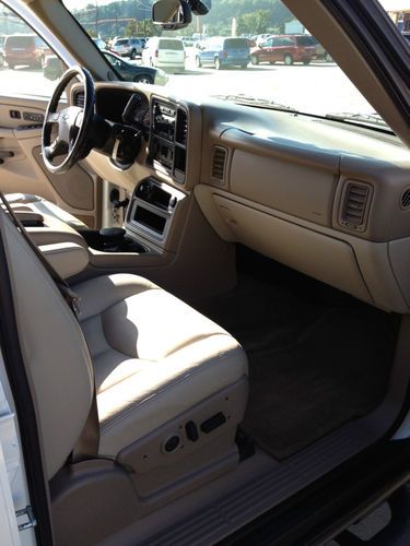 2004 Chevrolet Suburban 1500 Z71 Sport Utility 4Dr 5.3L, Sunroof, Rear DVD NR, image 22