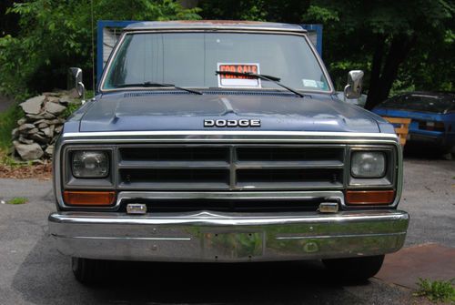 1986 full size dodge ram truck 105k recent brakes runs drives stops fine, m/t