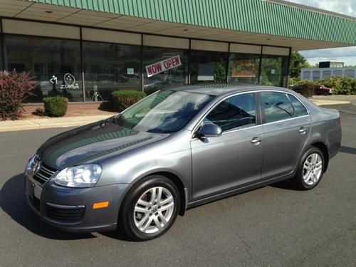 1 owner - 1.9l l4 fi  turbo diesel tdi - 5-speed manual - no reserve