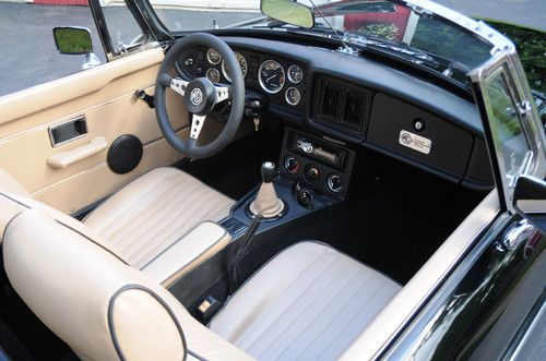 1979 MGB Limited Edition MGB Roadster V8, image 4