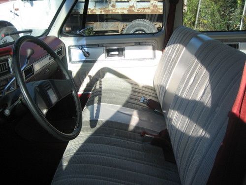 CLASSIC 1979 CHEVROLET SUBURBAN SILVERADO 20, image 6