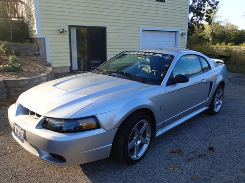 2001 ford mustang svt cobra coupe 2-door 4.6l