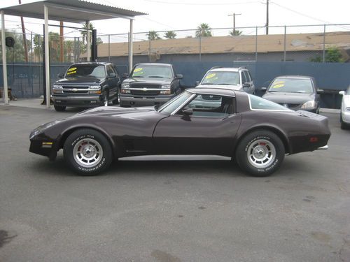 1980 chevrolet corvette base coupe 2-door 5.7l