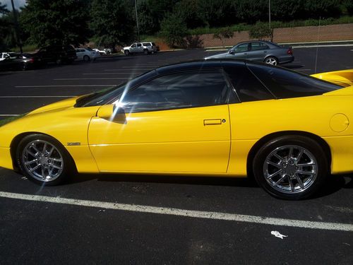 1993 camaro z28 custom paint,wheels,kicker sound system,rebuilt eng,new tranny