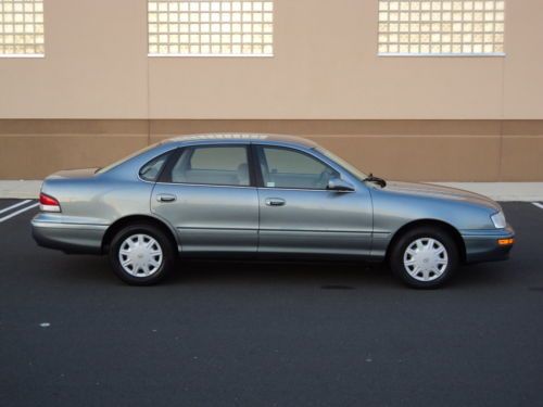 1997 toyota avalon xl like camry one owner only 36k miles non smoker no reserve