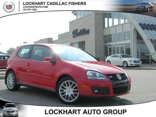 1 owner clean carfax  low miles hatchback 32 mpg