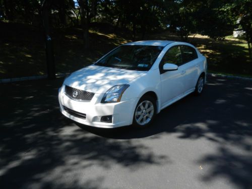 2010 4dr sdn i4 cvt 2.0 sr very low mileage