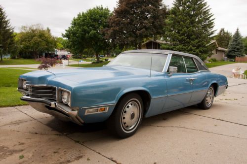 1971 ford thunderbird four door