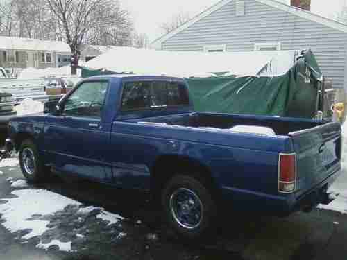 1982 Chevrolet S10 V8 pick up, image 2