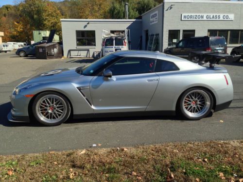 2010 nissan gt-r   ams   alpha 11+ kit  ( cost over $370,000 to build ) )