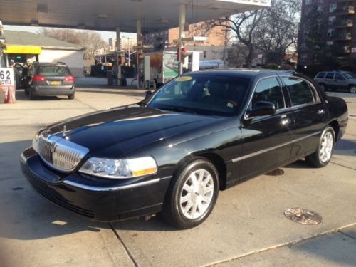 2011 lincoln town car signature limited sedan 4-door 4.6l