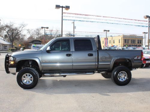 6.6L Diesel V8 LT 4WD Leather Lifted Off Road Tires Running Boards MP3 CD 4x4, image 3