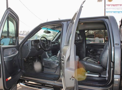 6.6L Diesel V8 LT 4WD Leather Lifted Off Road Tires Running Boards MP3 CD 4x4, image 14