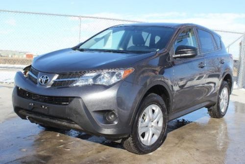 2013 toyota rav4 le awd damaged salvage runs! economical only 9k miles wont last