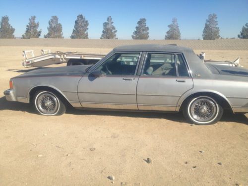 1986 chevrolet caprice classic 4-door 5.0l parts car