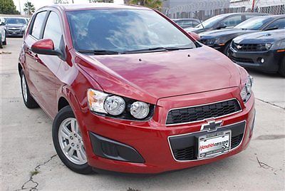 Lt new 4 dr hatchback automatic gasoline 1.8l 4 cyl engine crystal red tintcoat