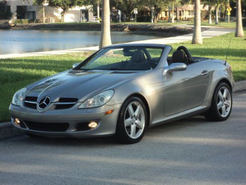 2005 mercedes benz slk350 convertible non smoker no accidents clean no reserve!