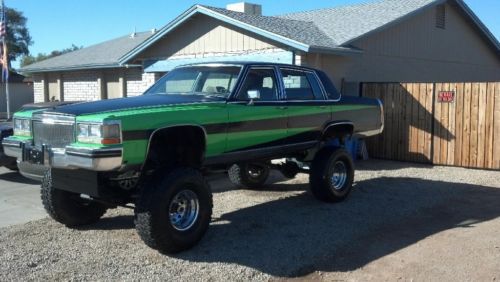 Wow 1 of a kind 4x41985 cadillac fleetwood brougham d&#039;elegance sedan 4-door 4.1l