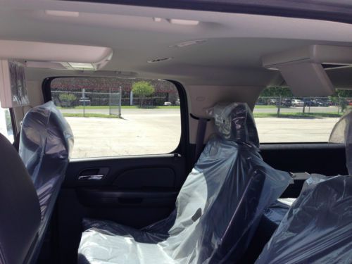 2013 Chevrolet Suburban LT Texas Edition 9,608 miles 4 wheel drive loaded, US $52,000.00, image 2