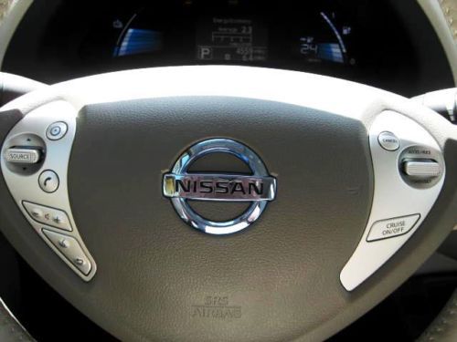 2012 Nissan Leaf SV, only 4,560 miles! Navigation (GPS) and so much more!, US $19,650.00, image 6