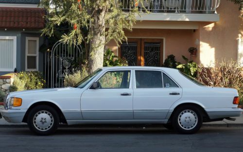 1991 mercedes-benz 300se white/beige dreat condition low miles