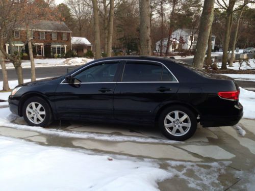 2005 black honda accord - v6 vtec engine