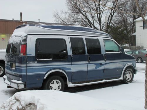 1996 chevrolet express 1500 ls standard passenger van 3-door 5.7l