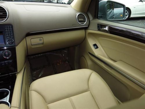 One owner Mercedes-Benz Certified Low miles Off lease Excellent condition, image 20