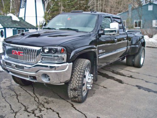 2006 gmc sierra 3500 with extras!!!