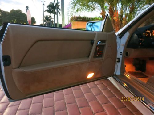 MERCEDES BENZ SL 31000 miles ONLY, EXCELLENT CONDITION, image 5