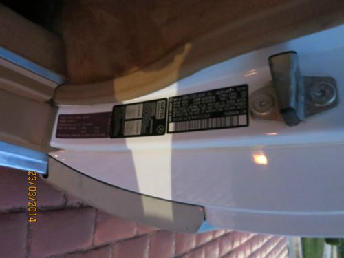 MERCEDES BENZ SL 31000 miles ONLY, EXCELLENT CONDITION, image 10