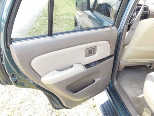 1997 Toyota 4Runner SR5 Sport Utility 4-Door 3.4L, image 12
