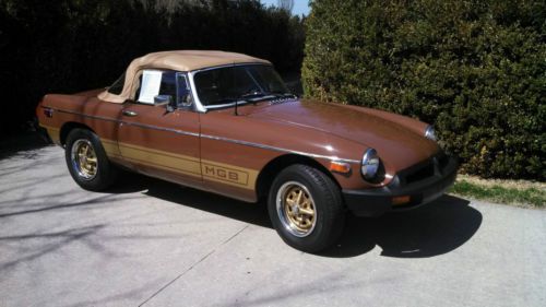 1978 mgb convertible/roadster, very original, rare color, excellent condition