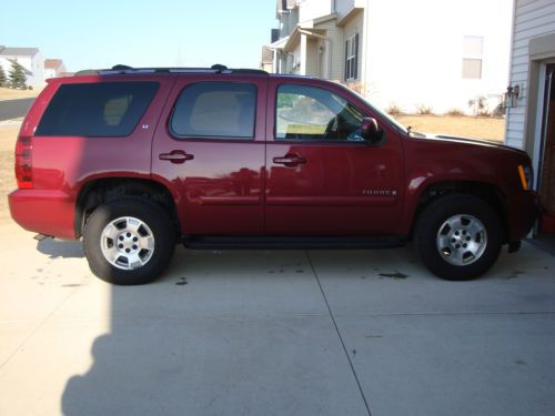 2007 chevy tahoe lt- low miles, leather, moonroof, 3rd row!
